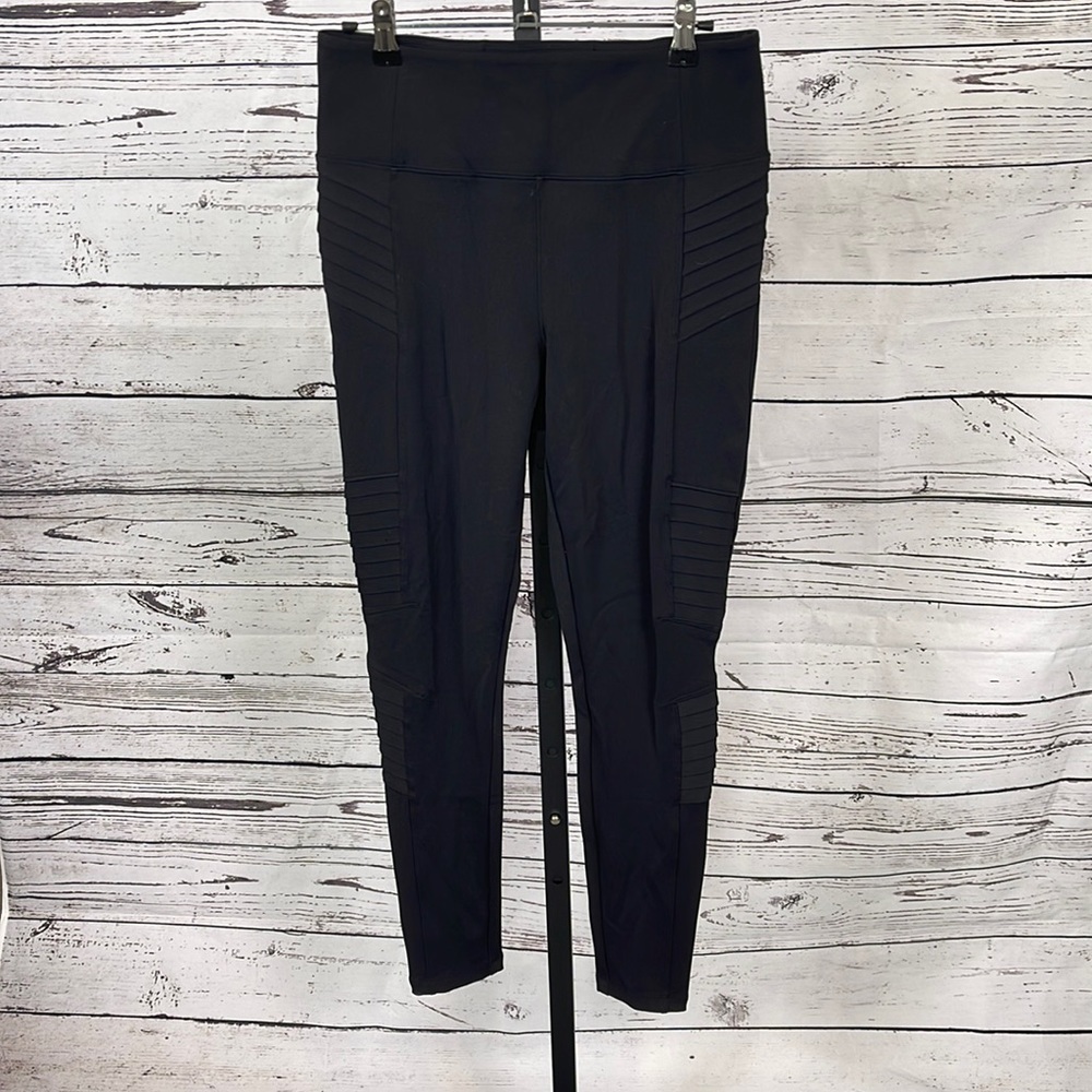 Athleta Delancey Moto Tight Size Medium